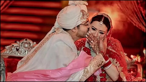 Actress Hansika Motwani granted divorce from Sohael Khaturiya after 3 years of marriage here is Reason in Tamil