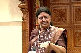 ADMK split in two, one faction's demand to bring Sasikala into the party