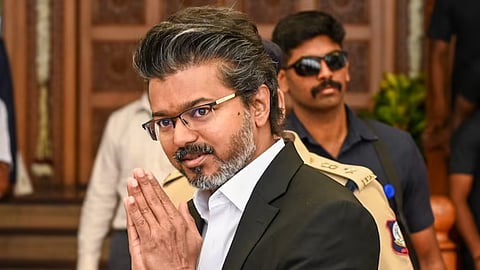 436 schemes, 717 TASMAC shops closed! Bold decisions from the first cabinet meeting led by Chief Minister Vijay!
