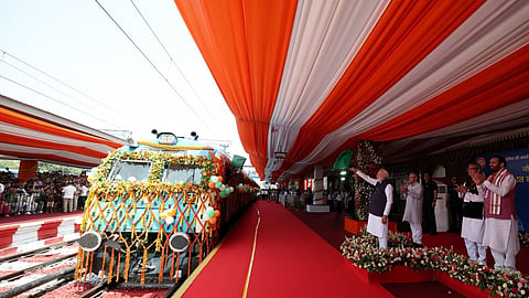 PM Modi Launches India First Hydrogen Train Jind to Sonipat Haryana