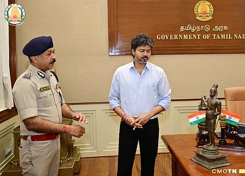 Chief Minister Vijay viewed the Thirumangai Alvar statue that was retrieved and brought back from England