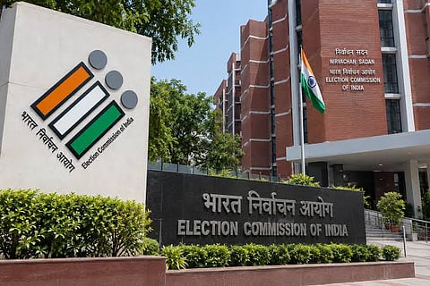 AIADMK Reaches Election commission of india For cash Distribution On TVK gov on By Election