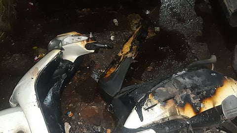 Many vehicles were gutted in fire in Yerwada region