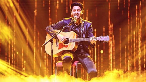 The song describes the cycle of events that take place during the course of a relationship.