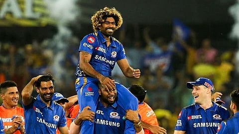 Kieron Pollard carried Lasith Malinga on his shoulders after MI won IPL 2019