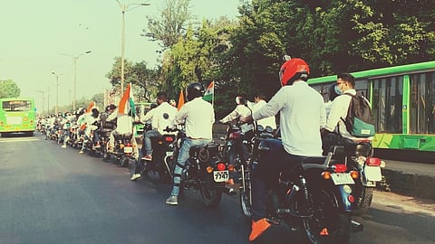 Around 250 riders participated in this unique R-Day celebration