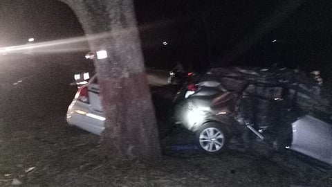 The two vehicles collided when overtaking each other.