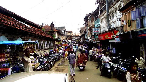 Shivaji Market in Camp area of Pune is witnessing a decent crowd amid the rise in COVID-19 cases (File pic)