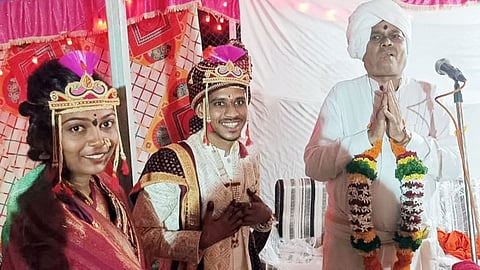 Innovative Wedding: Avasari Village Celebrates with Kirtan Instead of Procession
