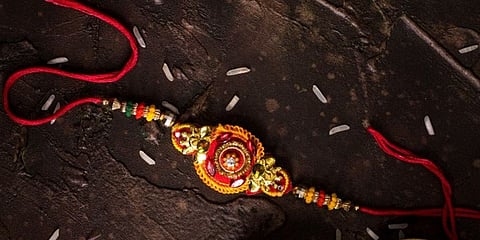 Balancing Duty and Tradition: A Delivery Boy’s Raksha Bandhan Story