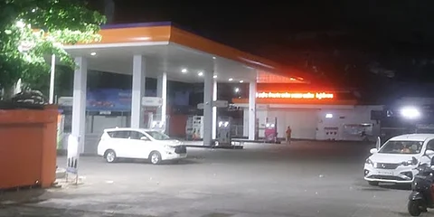 Petrol Pump Worker Flees with ₹1.70 Lakh in Cash, Case Filed
