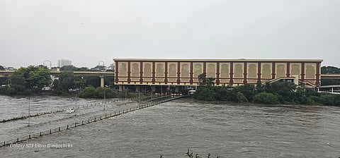 Sudden surge in water levels led to flooding on roads adjacent to the riverbanks and resulted in several vehicles being stranded.