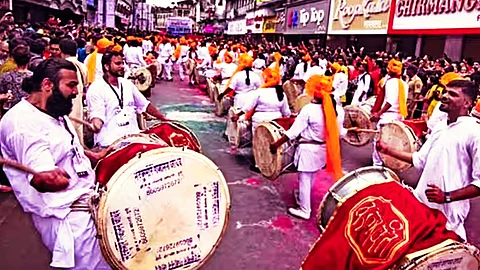 Dhol-Tasha groups performing in Ganeshotsav