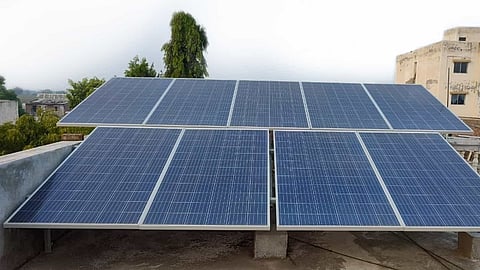 Pune District to Equip 303 Schools with Solar Panels