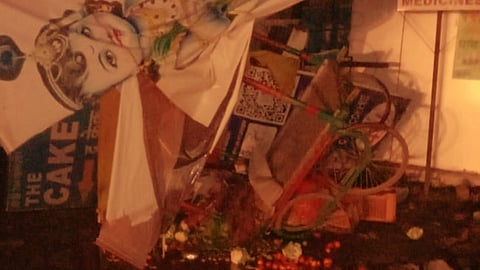 Flex Cloth from Hoarding Falls