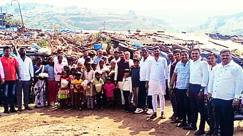 Barne Pratishthan distributes food to tribal families