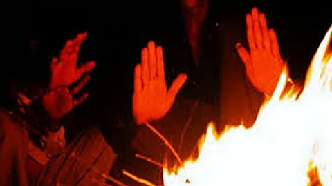 Nighttime bonfires (shekotis)
