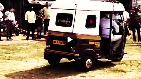 Autorickshaw driver Santosh Jadhav displaying his reverse-driving skills