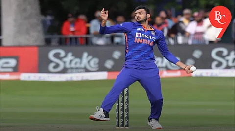 IPL 2025: Axar Patel's Explosive Start with a Six