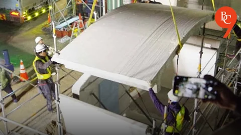 Japan Builds World's First 3D-Printed Train Station in Just Six Hours