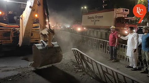Pune News: BRT Lane Removal Begins on Nagar Road to Ease Traffic Congestion