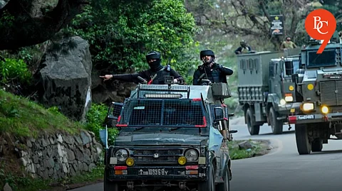 Pahalgam Terror Attack: “My Father Was Shot…” — First Reaction from Pune’s Jagdale Family Member