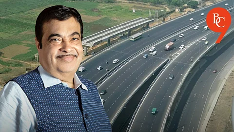 Good Samaritans Who Help Road Accident Victims to Receive Rs 25,000 Reward: Nitin Gadkari
