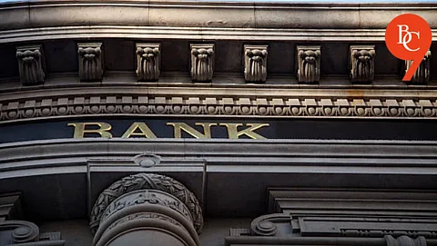 Employees Dwindle at PSU Banks: India’s Public Sector Faces a Staffing Crisis