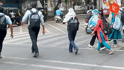 At Magarpatta Junction Citizens' lives in danger while crossing the road