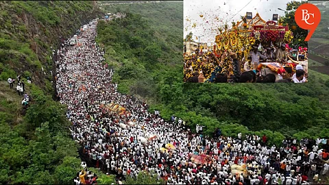 Lakhs of Warkaris March Towards Pandharpur every year for Ashadhi Ekadashi