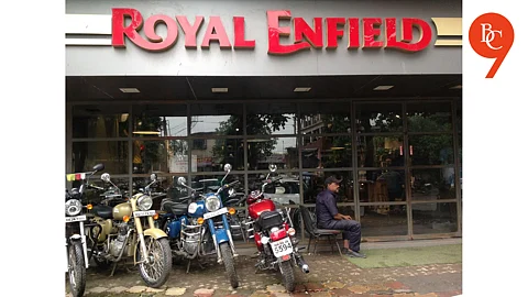 Pune: Armed Robbery at Bullet Showroom in Wakadewadi