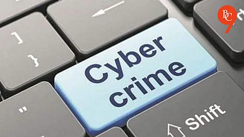 Pune Senior Citizen Duped of ₹1.57 Crore in Share Market Scam