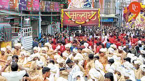 Pune Welcomes Ganeshotsav with Grandeur