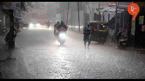 Pune Braces for Weekend Downpour as IMD Sounds Orange and Red Alerts
