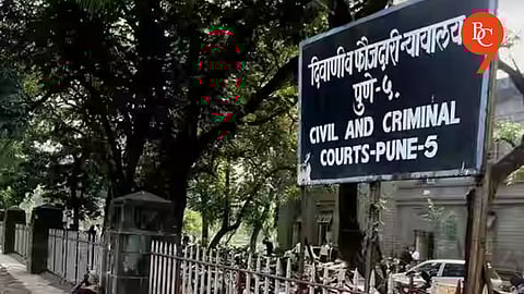 No Parking Space, Yet Heavy Fines: Lawyers and Litigants Struggle at Pune District Court