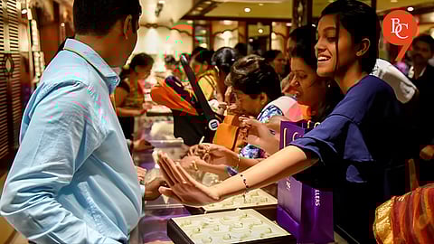Festive Rush in Pune: Electronics, Automobiles, and Jewellery Markets Shine Bright Ahead of Diwali