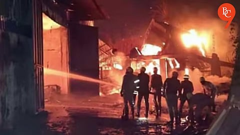 Kolkata Godown Fire: At Least 21 Dead, Several Missing; Wow! Momos Says Fire Did Not Start at Anandpur Warehouse