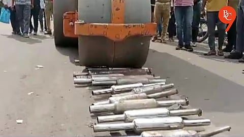 Pune Police Act Against Noise Pollution; 3,000 Bullet Riders Penalised, 870 Illegal Silencers Destroyed