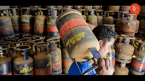 Pune Hotels Face Operational Strain; Commercial Gas Supply Slashed by 20%