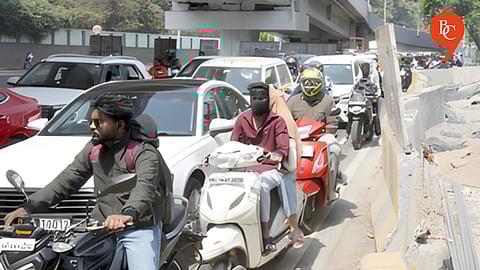Flyover Opened, But Traffic Chaos Persists at University Chowk in Pune