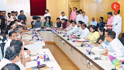 Why Does Pune Still Face Waterlogging Despite Funds? Union Minister Murli Mohol Pulls Up Civic Officials