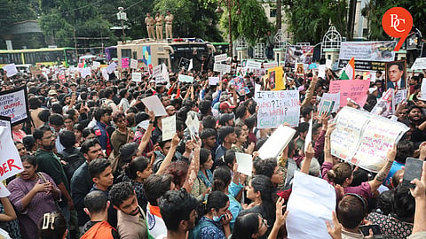Pune: NEET Paper Leak Sparks Massive Protest; Thousands Demand Resignations of PM, Education Minister