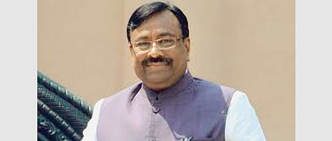 ‘IAS officers should declare their assets’