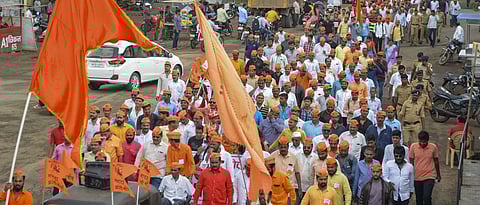 Maratha Morcha turns aggressive, tension in parts of State