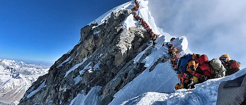 Everest 'traffic jam' survivor calls for tougher rules