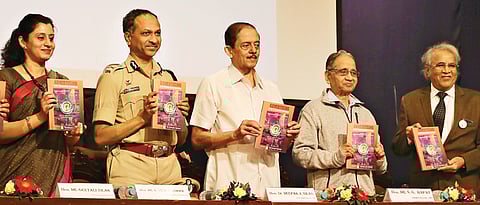 Police chief stresses on proper communication during crisis