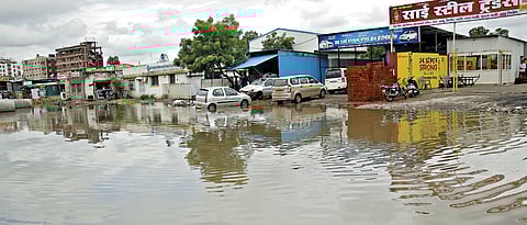 Poor infrastructure leads to traffic chaos in Hinjawadi