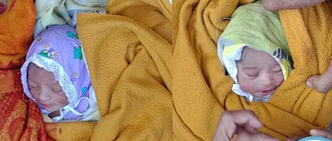 2 newborn babies found abandoned