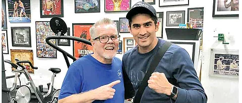 Vijender signs legendary ‘Hall of Famer’ Freddie Roach as head trainer