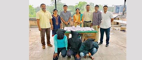 Trio uses Naaptol data to dupe people, held